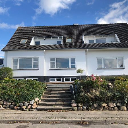 Apartmán Dejligt Vaerelse Med Eget Bad Og Havudsigt Assens Exteriér fotografie
